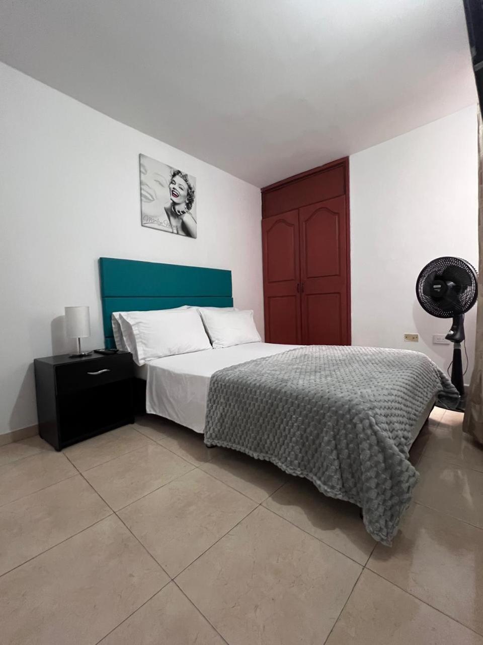 Edificio Vegas Apto Privado A 15 Min De Clinica Valle Del Lili Y Univalle A 5 Min De Unicentro Appartement Cali